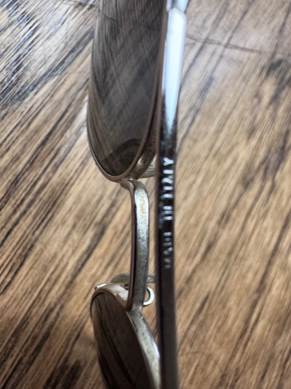Ray-Ban Aviator polarized sunglasses with spare lenses